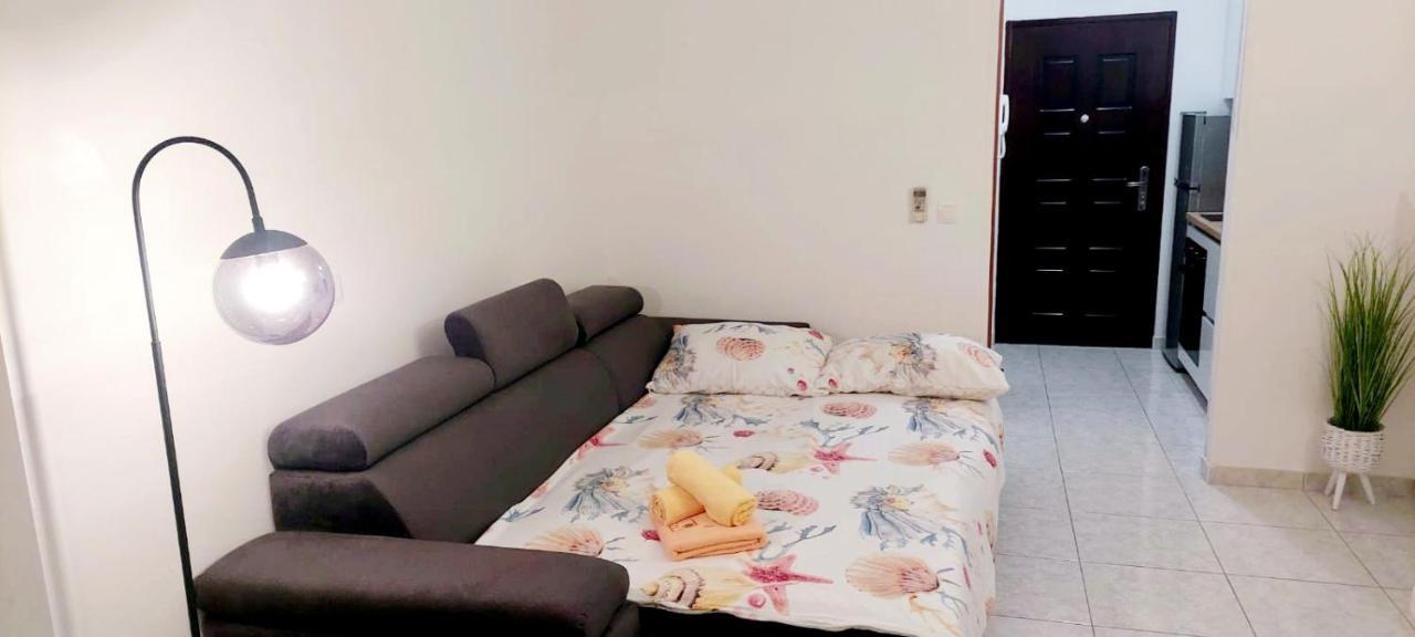 Mihaela Studio Apartmans 150M Near The Beach Kaštela Eksteriør bilde