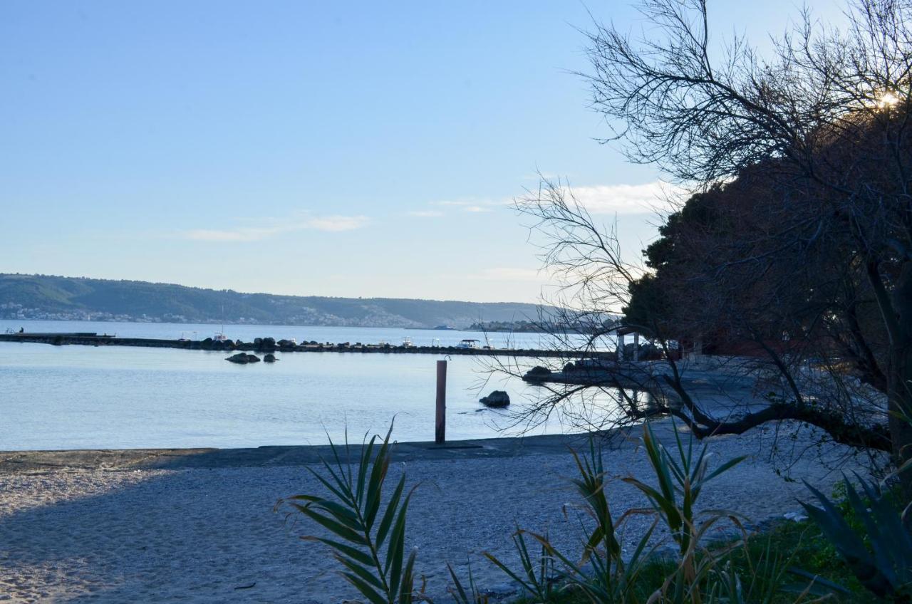 Mihaela Studio Apartmans 150M Near The Beach Kaštela Eksteriør bilde