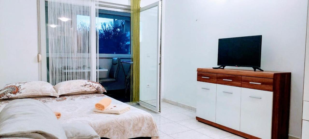 Mihaela Studio Apartmans 150M Near The Beach Kaštela Eksteriør bilde