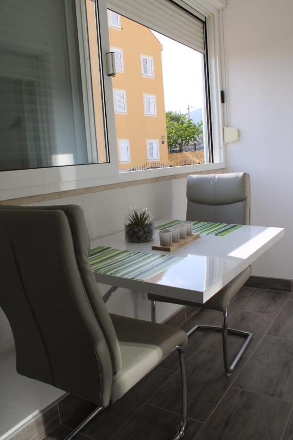 Mihaela Studio Apartmans 150M Near The Beach Kaštela Eksteriør bilde