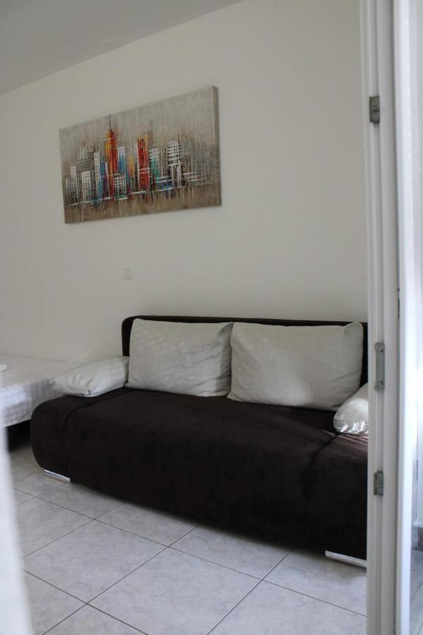 Mihaela Studio Apartmans 150M Near The Beach Kaštela Eksteriør bilde