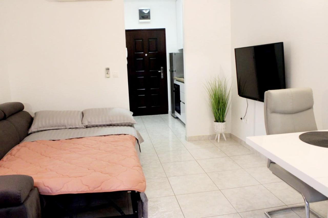 Mihaela Studio Apartmans 150M Near The Beach Kaštela Eksteriør bilde