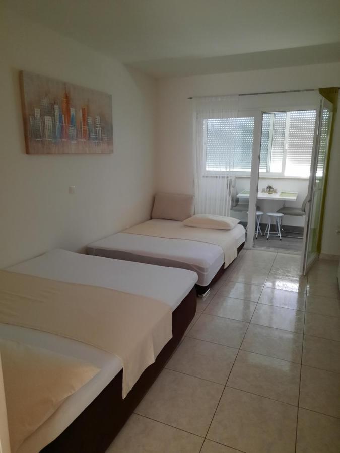 Mihaela Studio Apartmans 150M Near The Beach Kaštela Eksteriør bilde